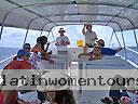 cartagena-women-boat-1104-57